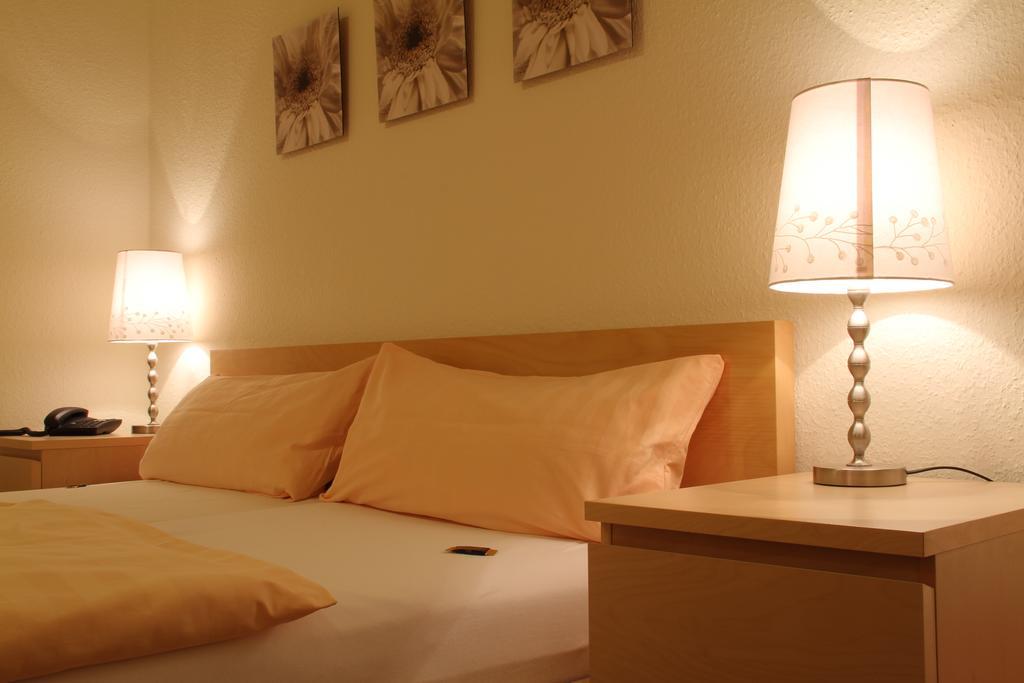 Landhotel Ewerts Insul ภายนอก รูปภาพ