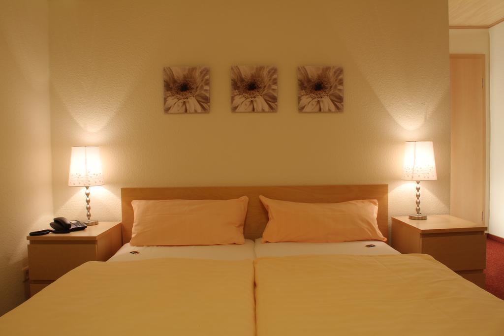 Landhotel Ewerts Insul ภายนอก รูปภาพ